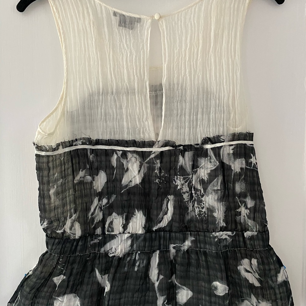 THEORY• Peplum.silk top